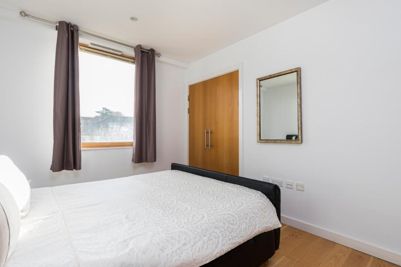 East Croydon Apartments - Just 3 Mins Walk To East Croydon Station Εξωτερικό φωτογραφία
